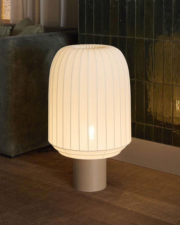 Knitted Stretched Fabric Floor Lamp