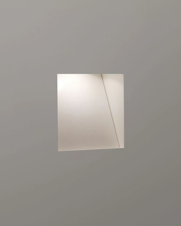 Small / Square / 2700K