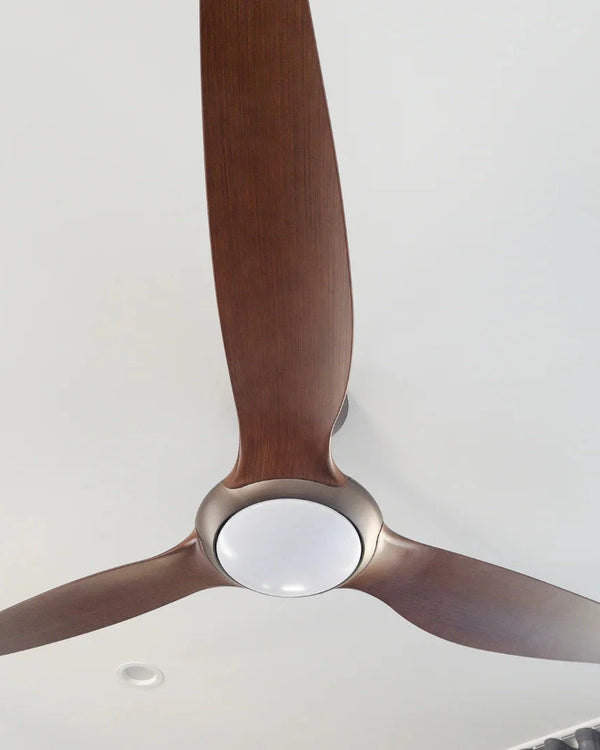 Oil-Rubbed Bronze / 52 inch / With Light