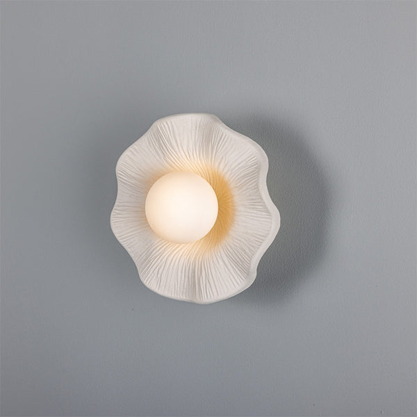 Ceramic Grooved Wall Light