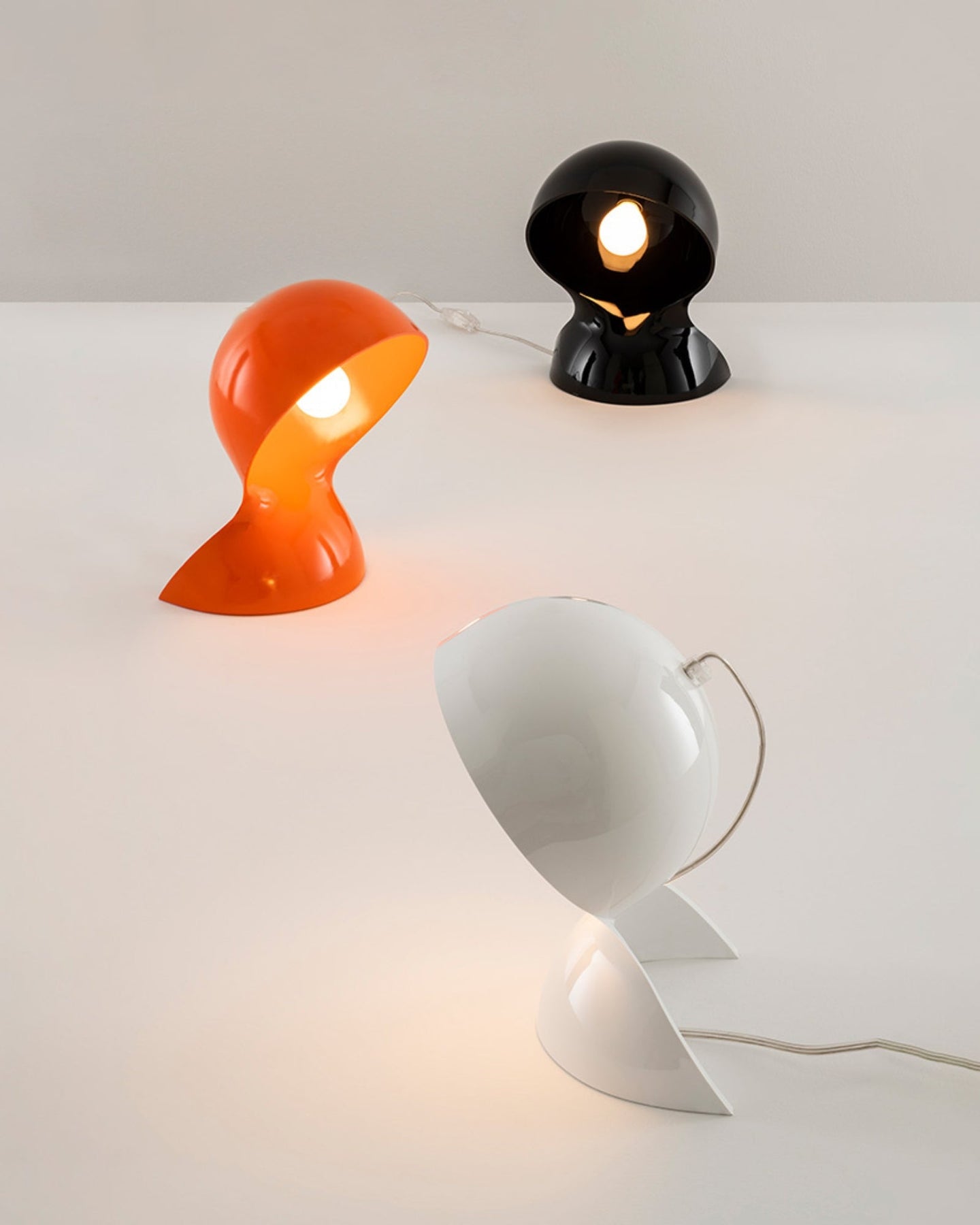 Balancing Lamp Balancing Mid Century Table Lamp | Dalu | Lighting Collective