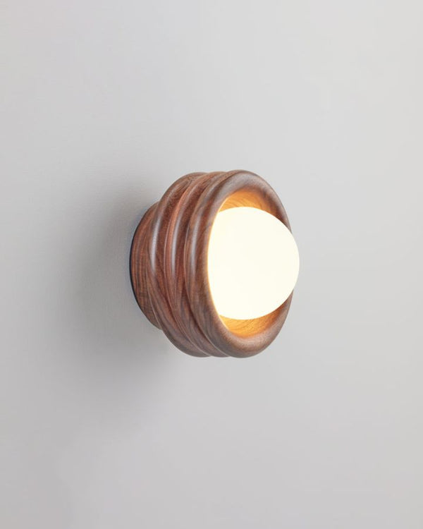 Walnut / 2700K