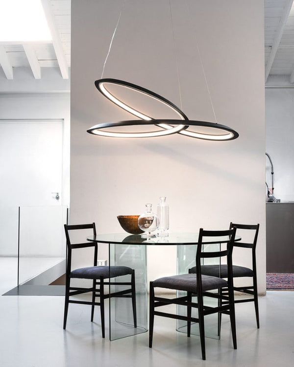 Black / Down Light