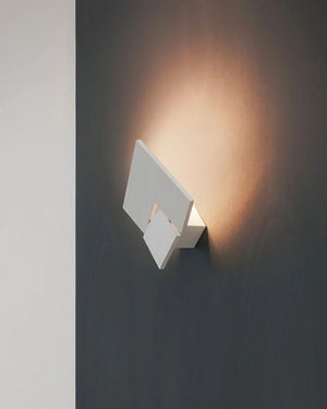 Minimal Adjustable Italian Wall Light | Ex Display | SALE | Lighting Collective