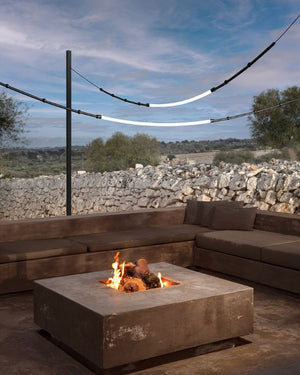 Minimalist Adjustable Curved Pendant Light | Black