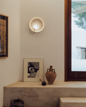 Magnetic Balance Wall Light