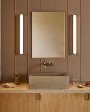 Slim Contemporary Aluminium Wall Light