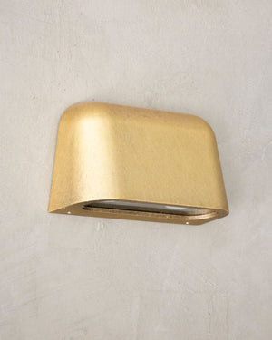 Transitional Styled Wall Light | Brass | Close Up | Front View